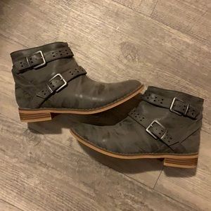 Rocket dog gray booties